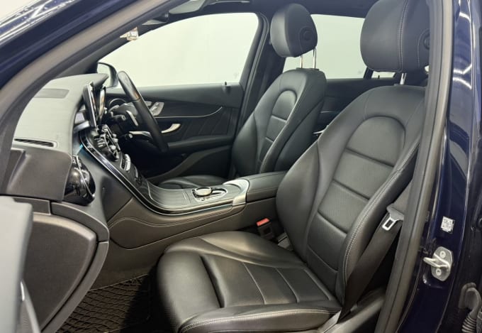 2025 Mercedes-benz Glc