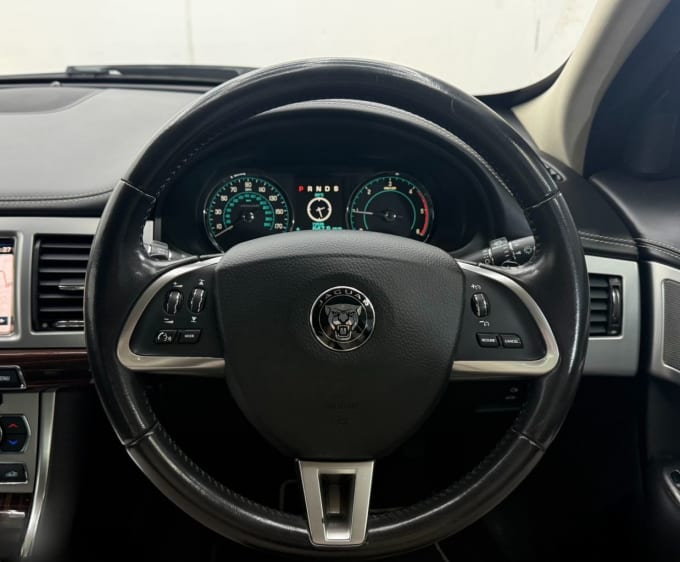 2025 Jaguar Xf