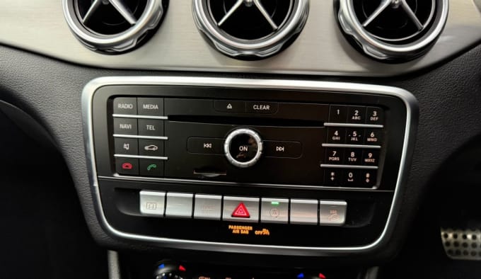2025 Mercedes-benz 180