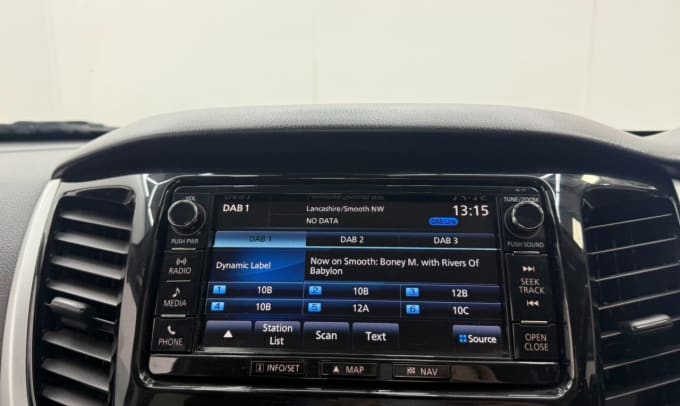 2025 Mitsubishi L200