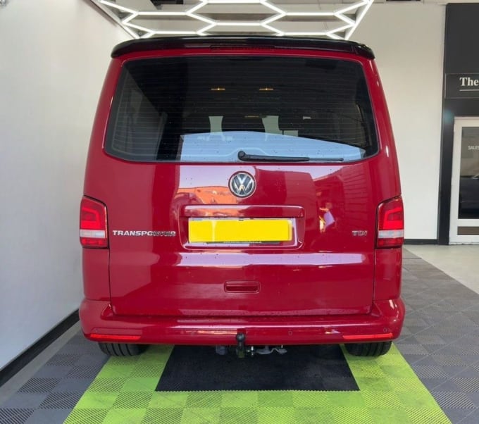 2025 Volkswagen Transporter Shuttle