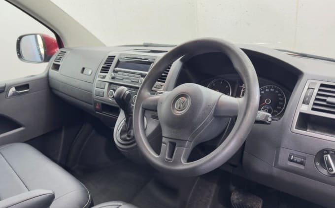 2025 Volkswagen Transporter Shuttle