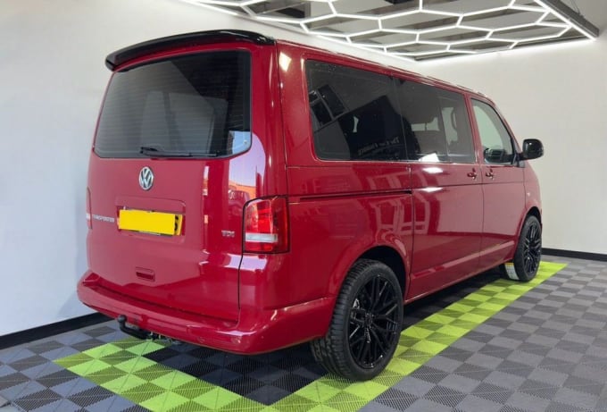 2025 Volkswagen Transporter Shuttle