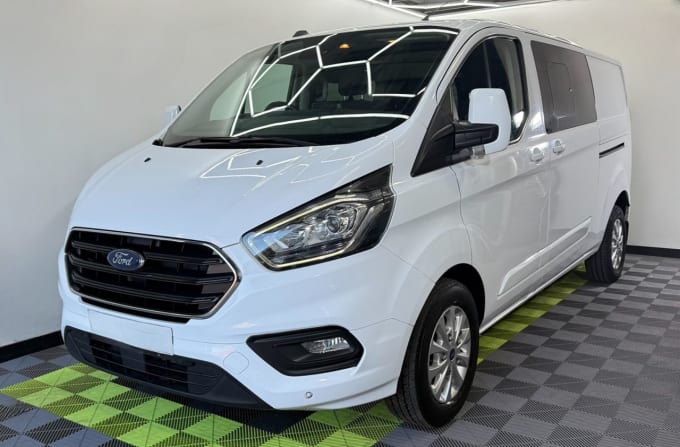 2025 Ford Transit Custom