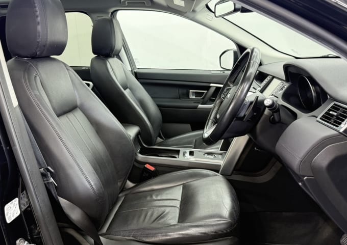 2025 Land Rover Discovery Sport
