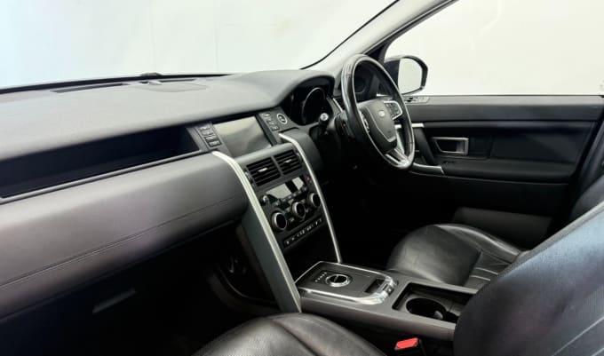 2025 Land Rover Discovery Sport