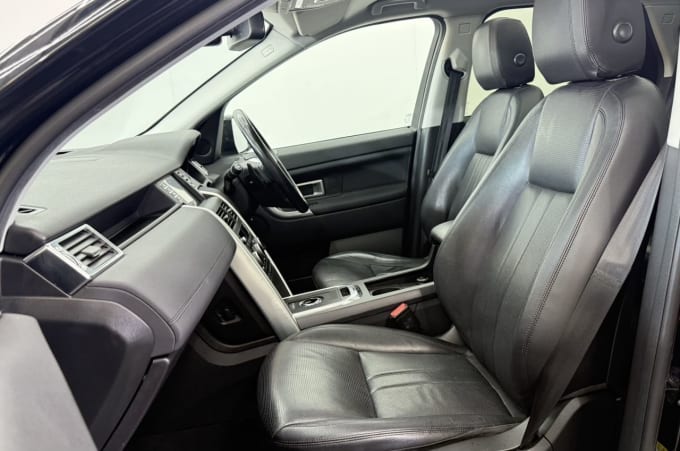 2025 Land Rover Discovery Sport