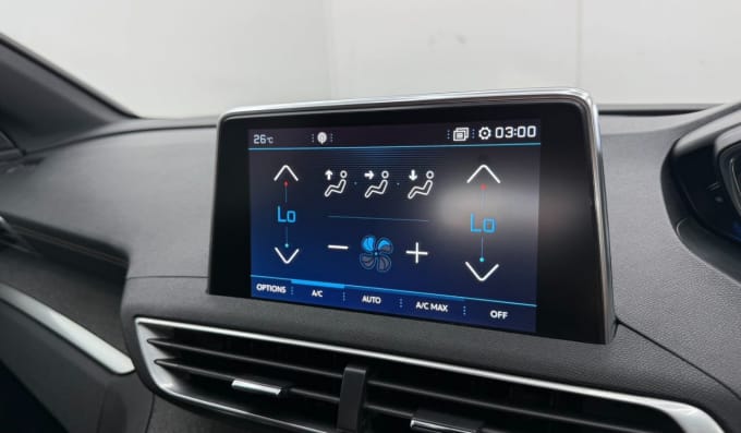 2025 Peugeot 3008