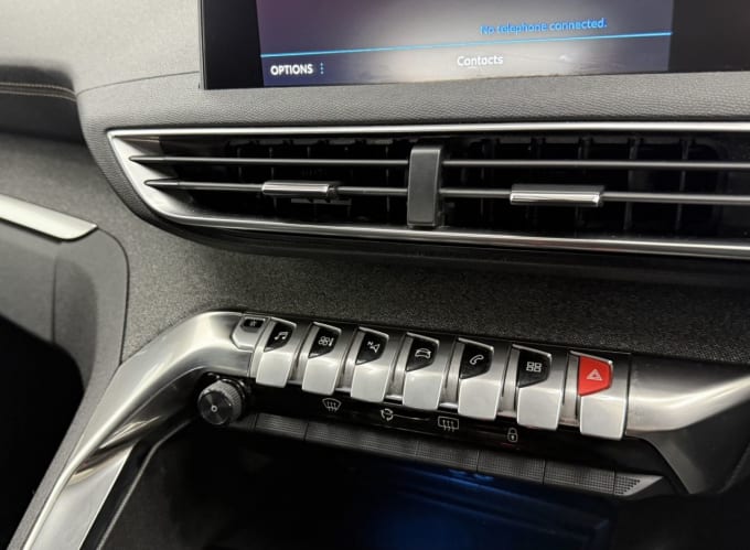 2025 Peugeot 3008