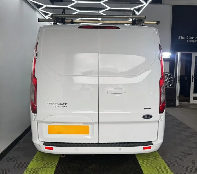 2025 Ford Transit Custom