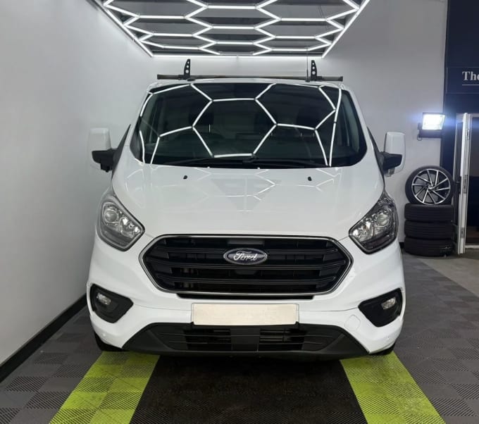 2025 Ford Transit Custom