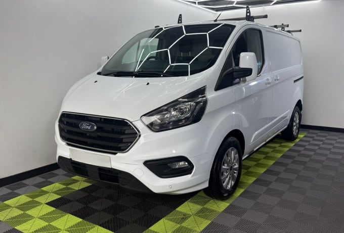 2025 Ford Transit Custom