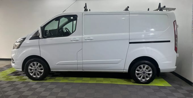 2025 Ford Transit Custom