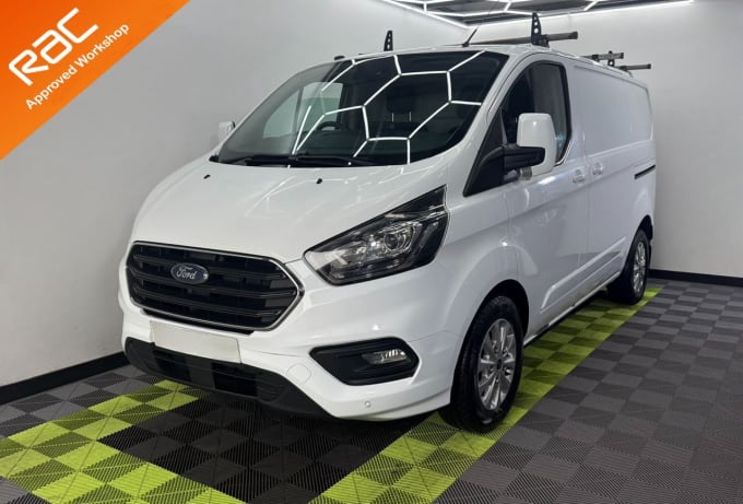 2025 Ford Transit Custom