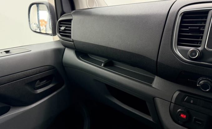 2025 Vauxhall Vivaro