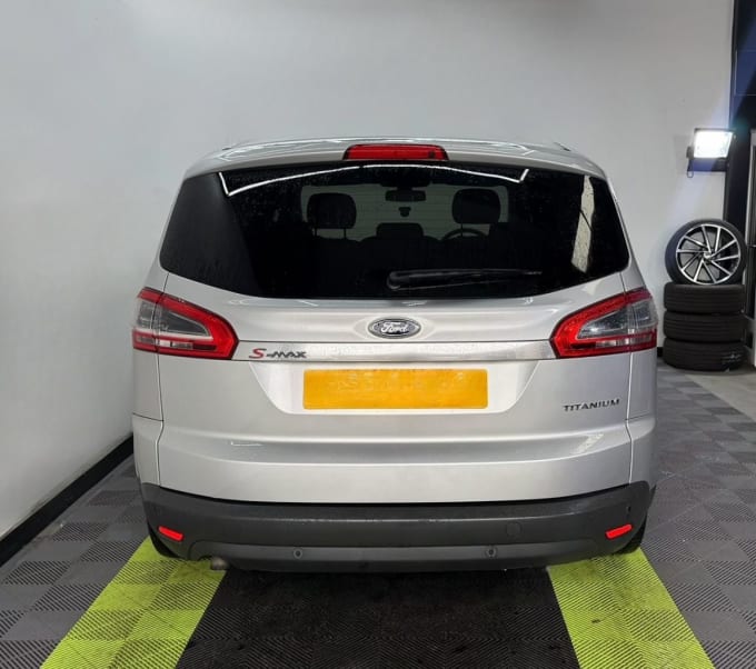 2025 Ford S-max