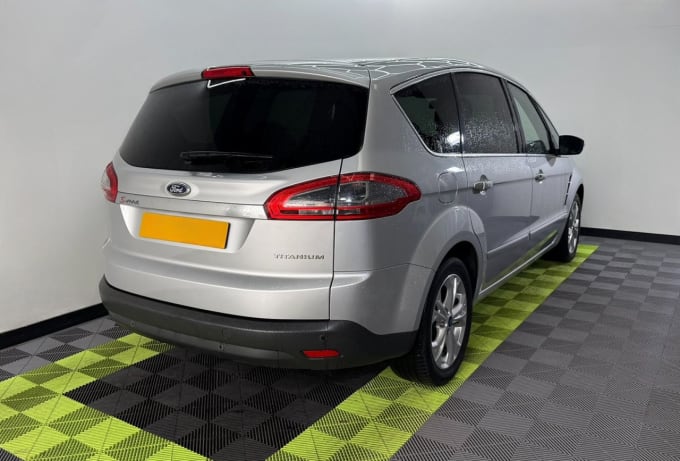 2025 Ford S-max