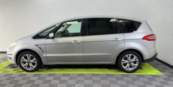 2025 Ford S-max