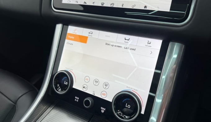 2025 Land Rover Range Rover Sport