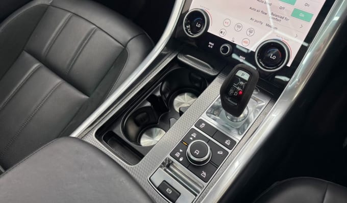 2025 Land Rover Range Rover Sport