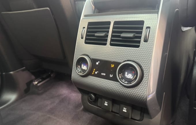 2025 Land Rover Range Rover Sport