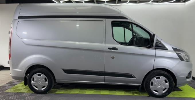 2025 Ford Transit Custom