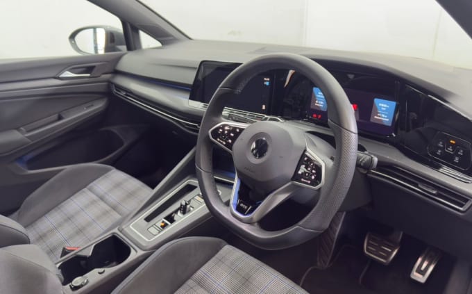 2025 Volkswagen Golf