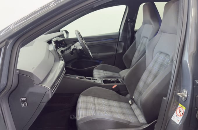 2025 Volkswagen Golf