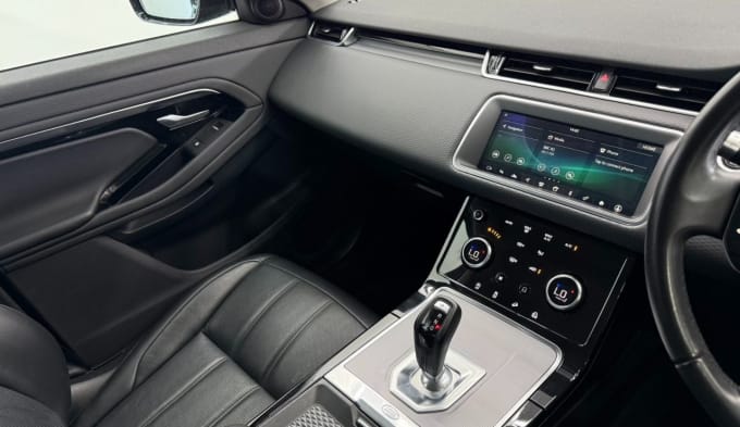 2025 Land Rover Range Rover Evoque