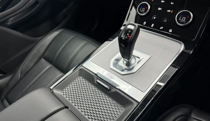 2025 Land Rover Range Rover Evoque