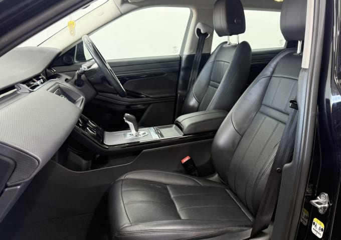 2025 Land Rover Range Rover Evoque