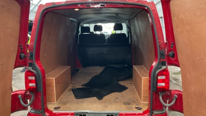 2025 Volkswagen Transporter