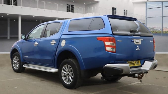 2025 Mitsubishi L200