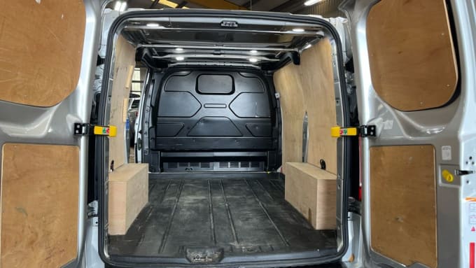 2025 Ford Transit Custom