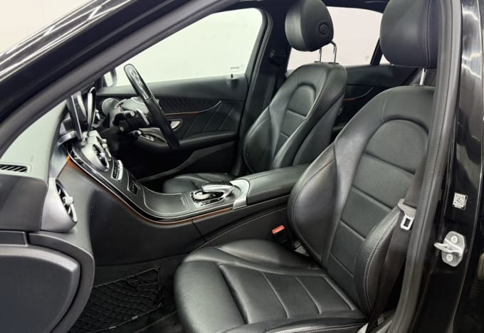 2025 Mercedes-benz C-class
