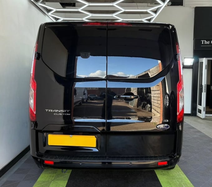 2025 Ford Transit Custom