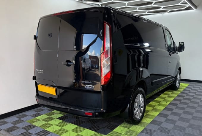 2025 Ford Transit Custom