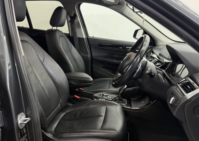 2025 BMW X1