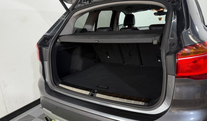 2025 BMW X1