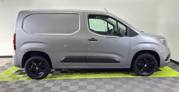 2025 Vauxhall Combo