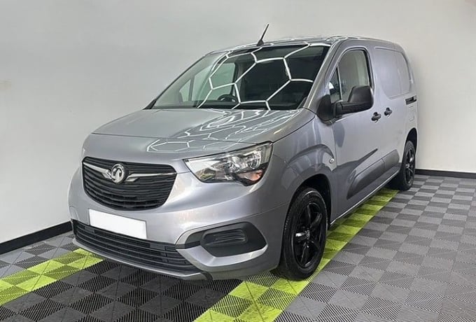 2025 Vauxhall Combo