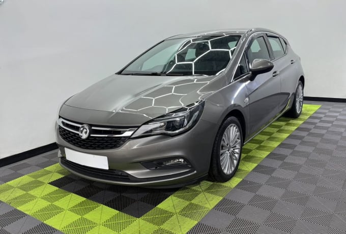 2025 Vauxhall Astra