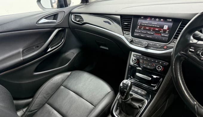 2025 Vauxhall Astra