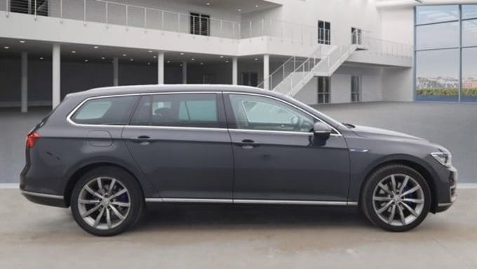 2025 Volkswagen Passat
