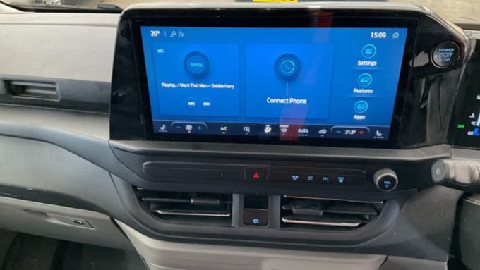 2025 Ford Transit Custom