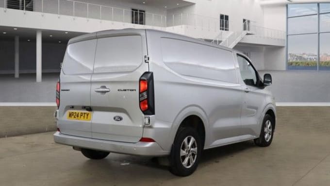2025 Ford Transit Custom