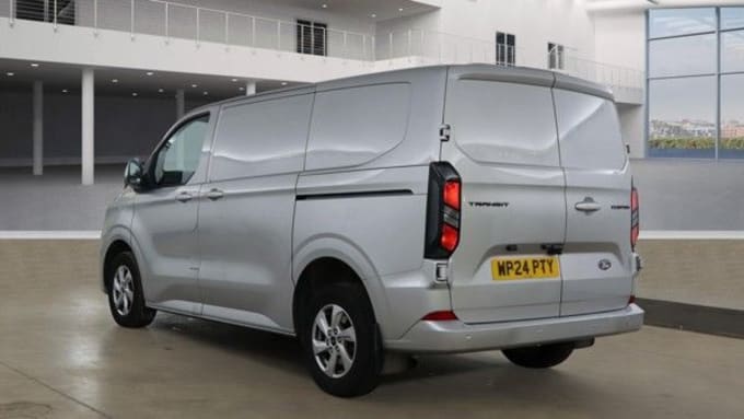 2025 Ford Transit Custom