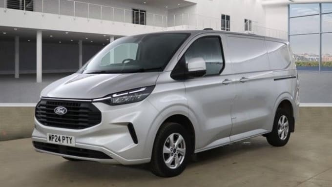 2025 Ford Transit Custom