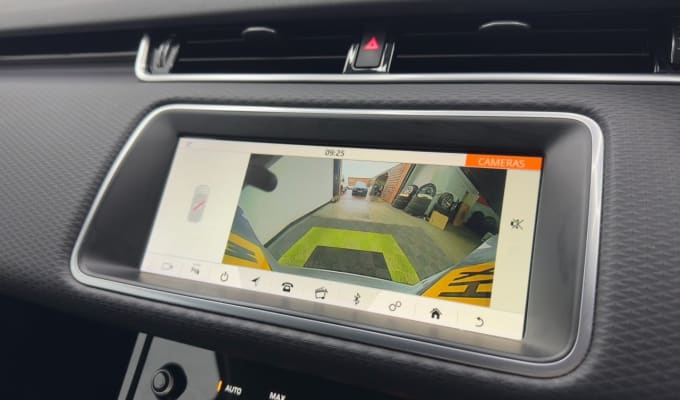 2025 Land Rover Range Rover Evoque