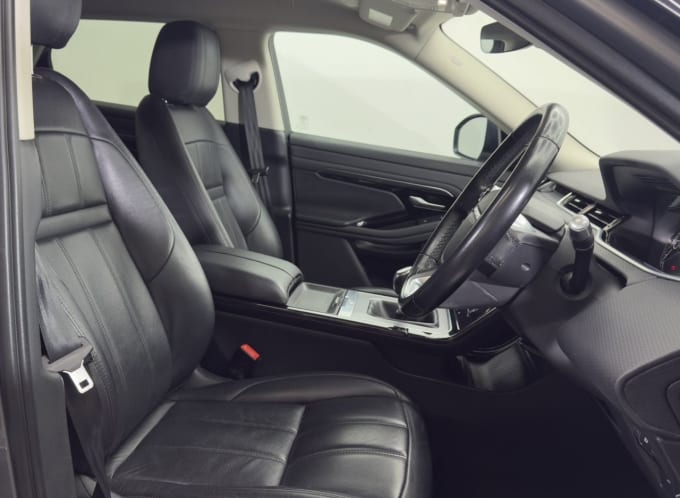 2025 Land Rover Range Rover Evoque